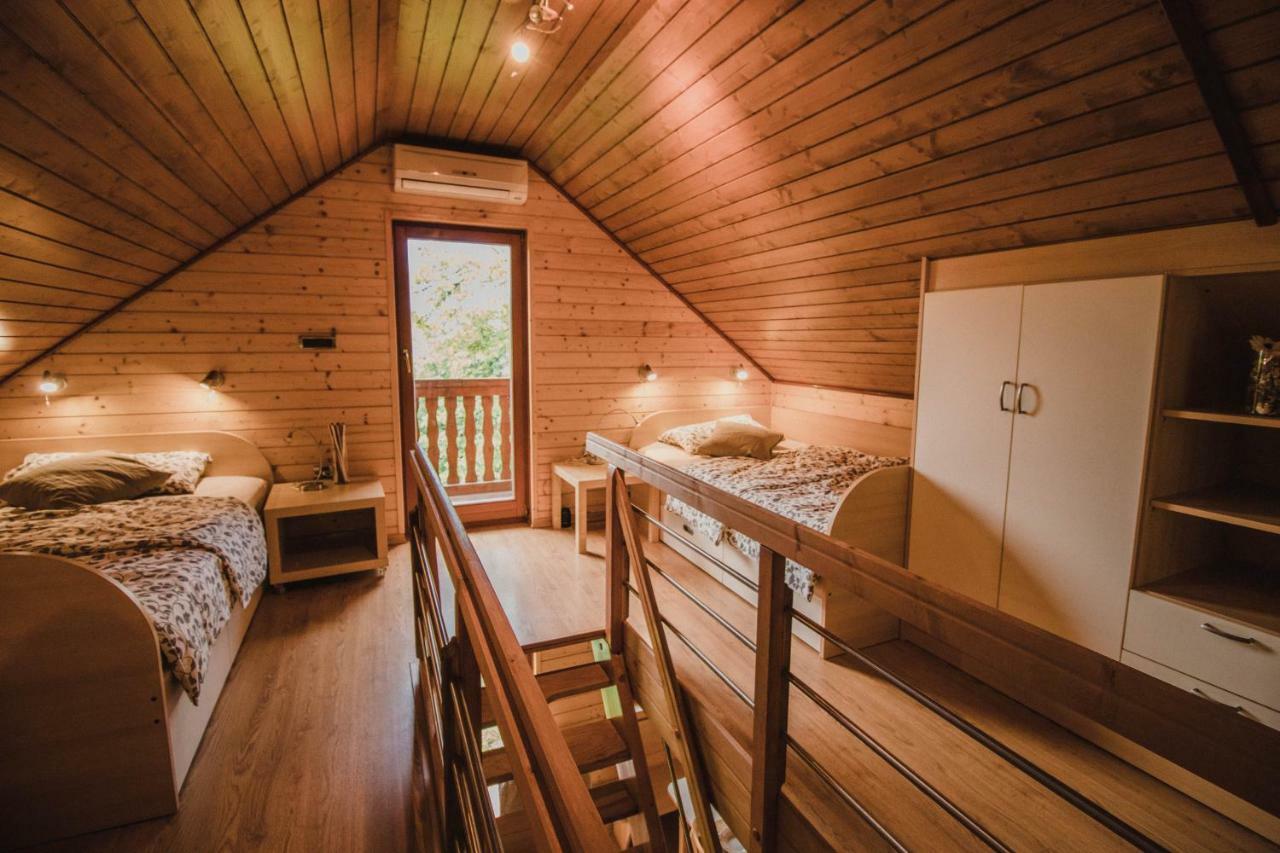 Lazec Country House Villa Pluznje Bagian luar foto