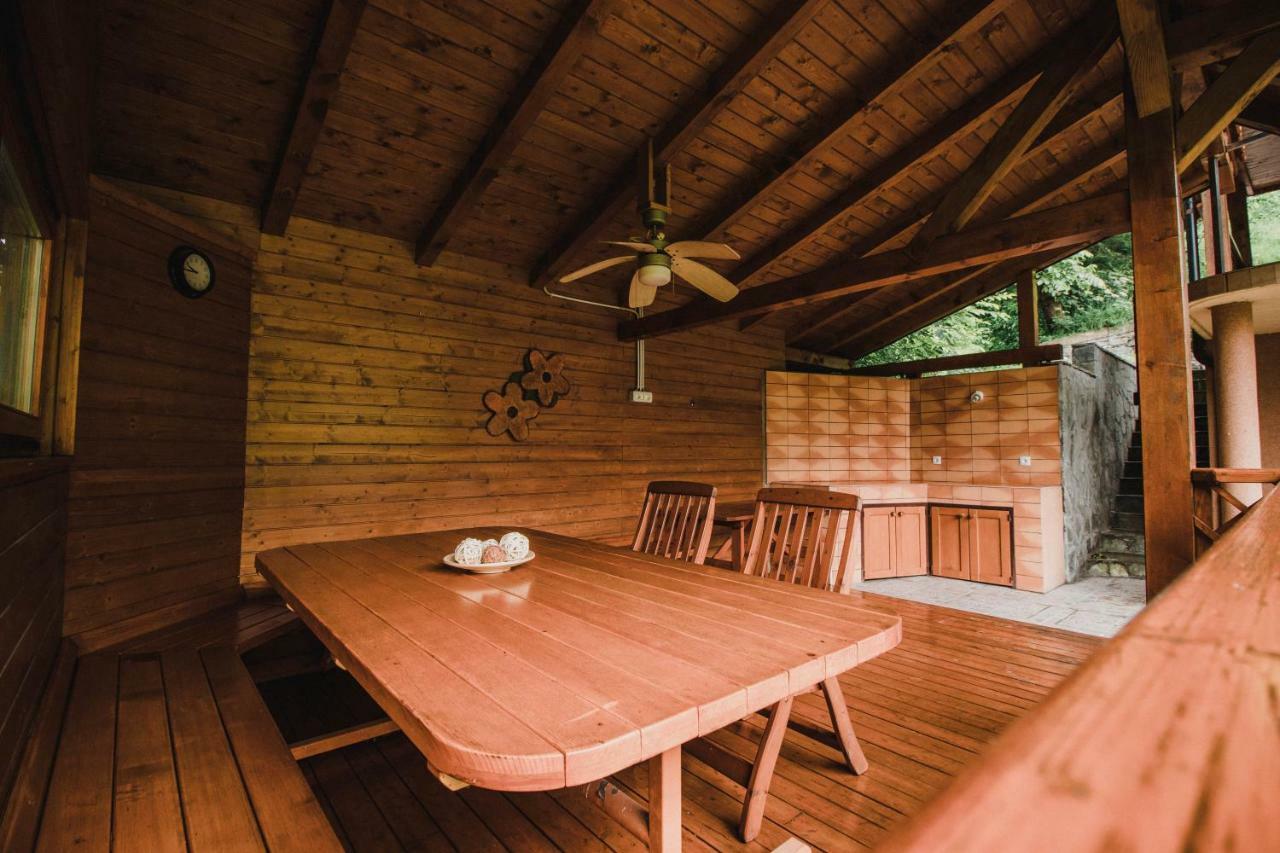 Lazec Country House Villa Pluznje Bagian luar foto